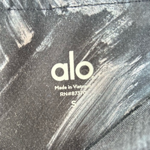 Alo Yoga Airbrush Legging Modernist Performance Pants Black - Picture 3 of 5